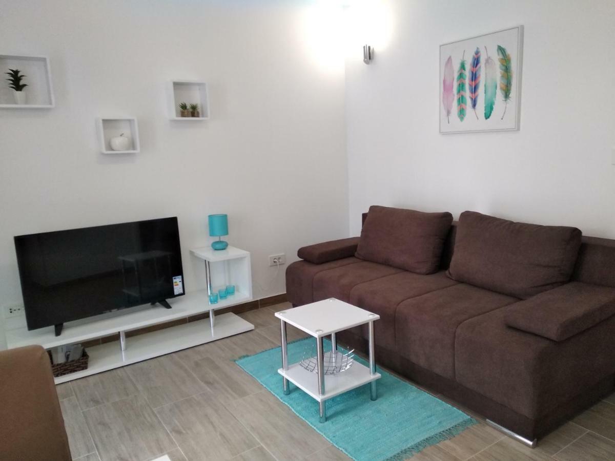 Apartment Nives In The Center - Free Parking *